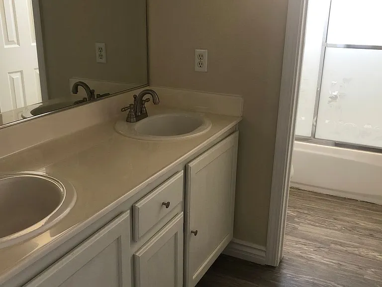 8101 Yellow Daisy Ave — Photo 32