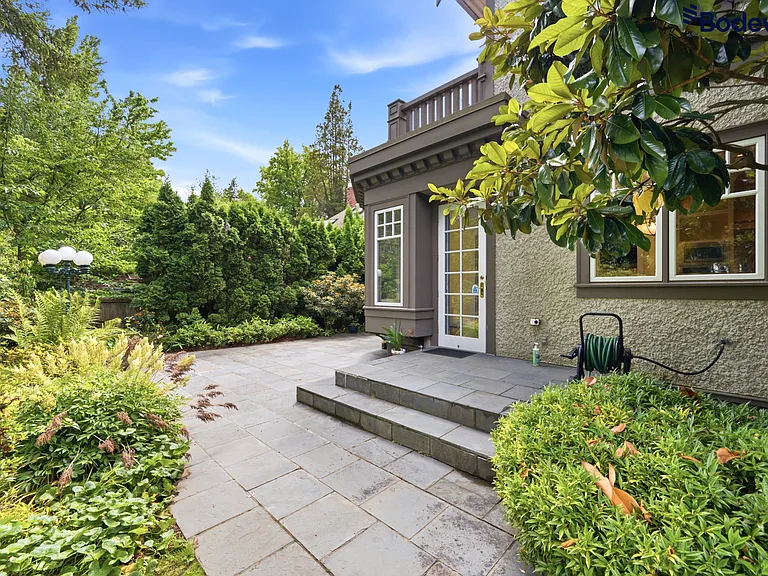 6362 Churchill St #HOUSE — Photo 23