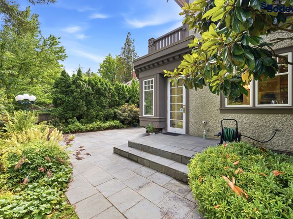 6 bedroom rental in Vancouver — photo 23