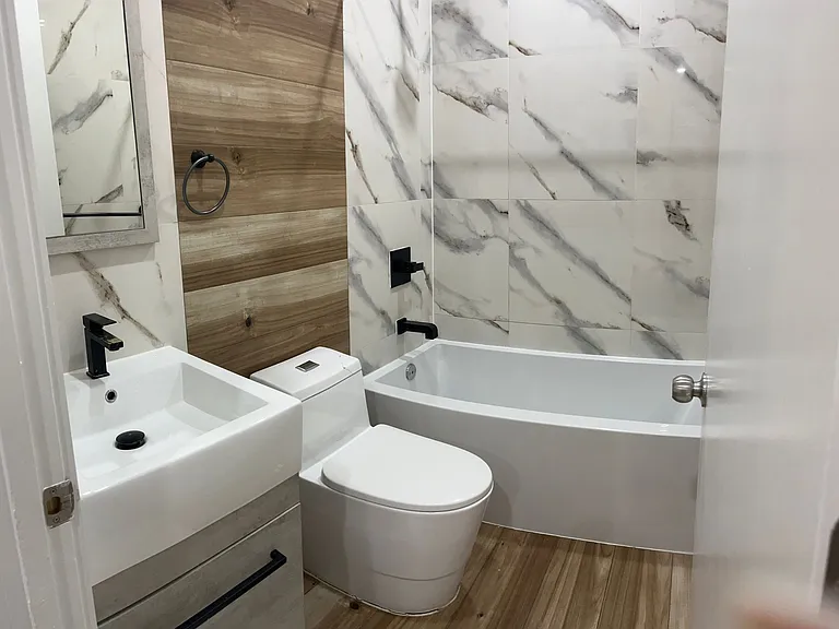1102 Sherman Ave #2A — Photo 5