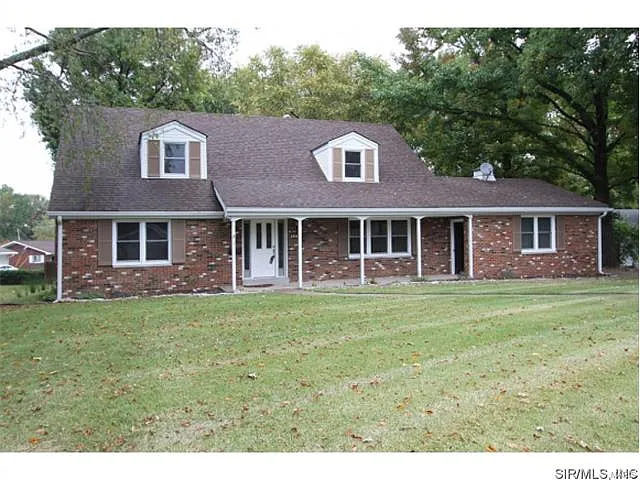 605 Harvard Dr photo 1