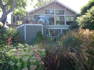 6762 38th Ave SW, Seattle, WA 98126