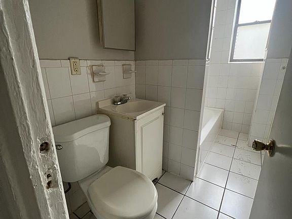 5th image of 304 50th St #5BA