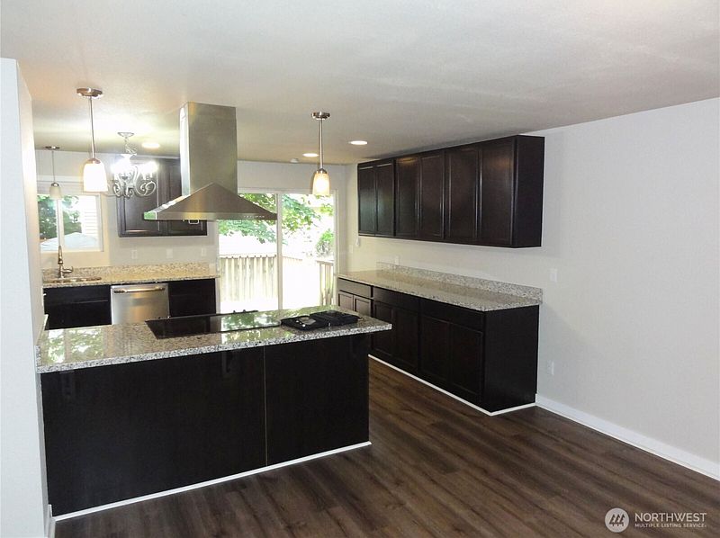 4th image of 21627 SE 271st Street