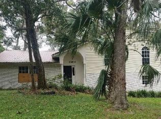 1655 Ridgewood St, Deland, FL 32720