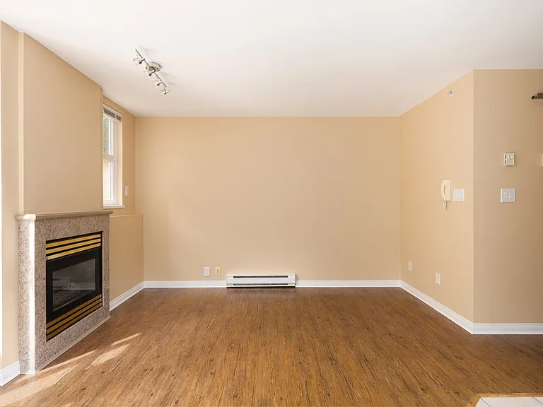 1099 W 71st Ave #101 — Photo 3