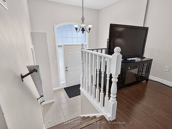 5th image of 1354 Aspenridge Cres