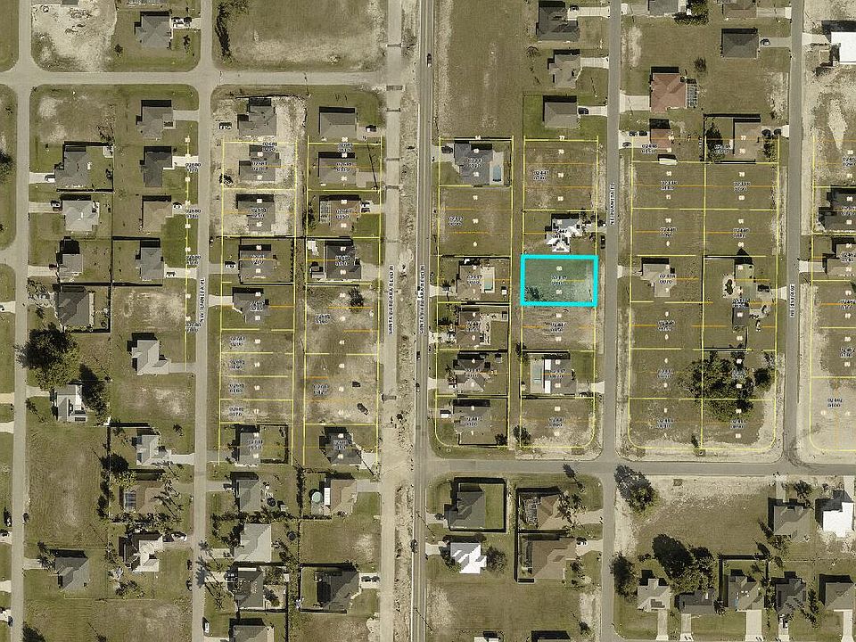 1st image of 1302 NE Juanita Place
