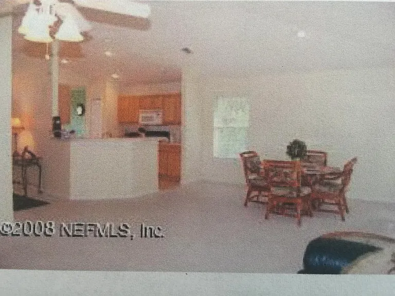 992 Buttercup Dr — Photo 5