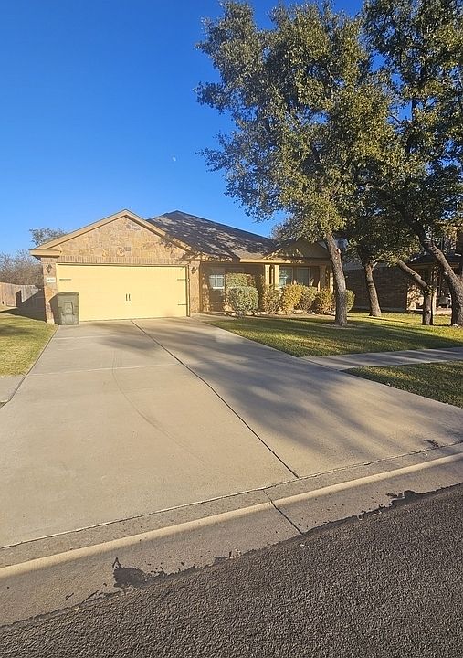 1st image of 4910 Birmingham Cir