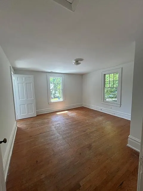 2 bed, 972 sqft, $1,395 — Photo 2