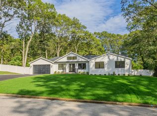 29 Seward Dr, Dix Hills, NY 11746