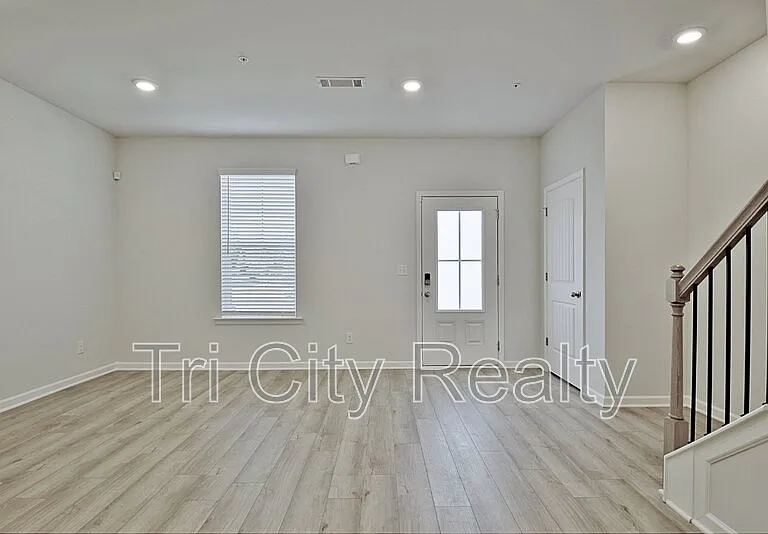 250 Cobalt Dr — Photo 7