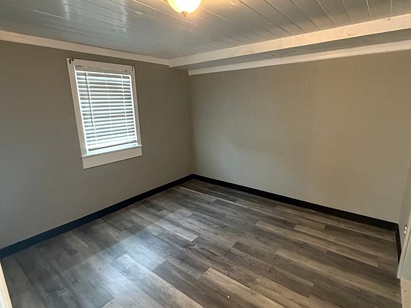 4th image of 246 NE Trinity Pl #101
