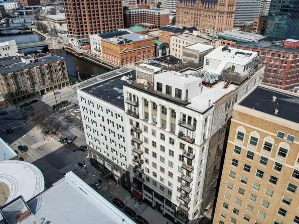 730 North Plankinton AVENUE #2B, Milwaukee, WI 53203