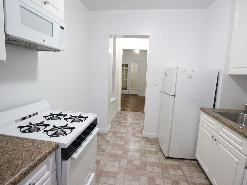 1st image of 483 Columbus Ave #2