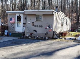15 Hillside Dr, Burrillville, RI 02839