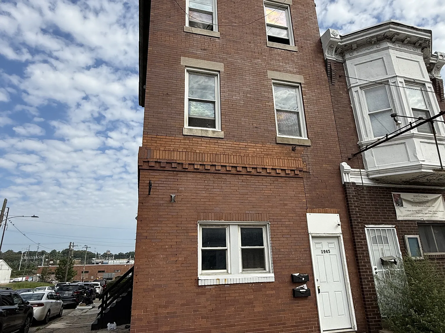 1945 W Hunting Park - 2R — Photo 2