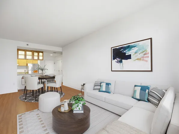 40-28 College Point Boulevard image 16 of 25