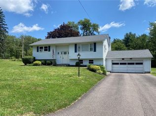 6 Snowden Dr, Walden, NY 12586