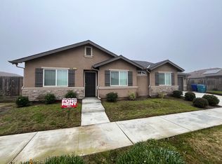 2624 W McComb Ave, Porterville, CA