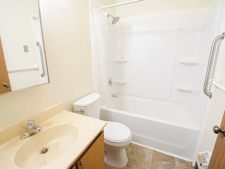 301 N Mill St — Photo 11