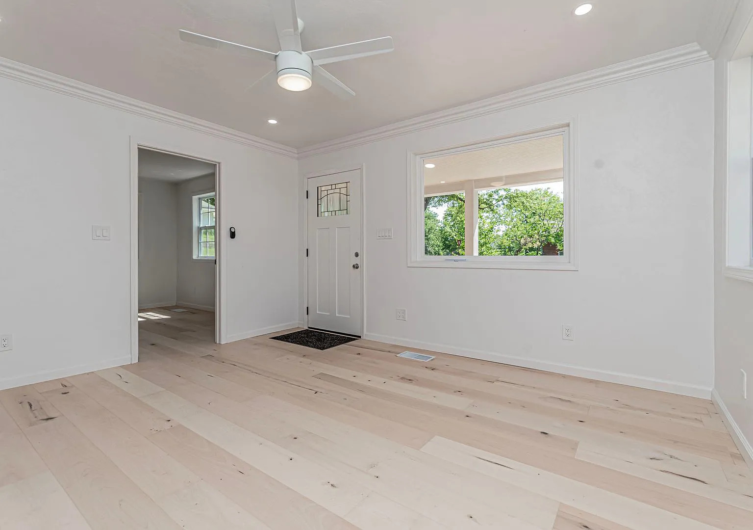 Please View 3D Virtual Walk-Through Before Scheduling a Showing — Photo 4
