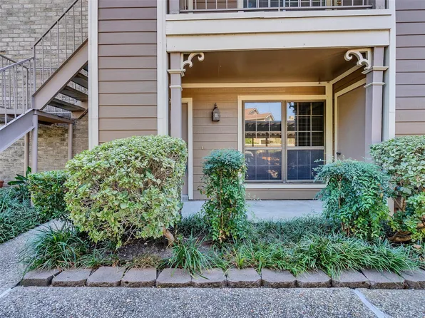 1860 White Oak Dr APT 333, Houston, TX 77009