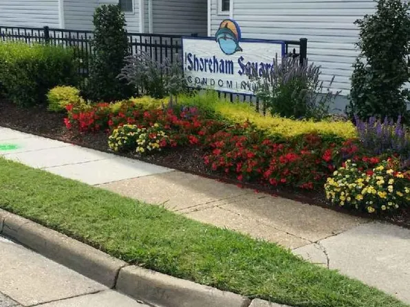 616 Shoreham Ct APT 304, Virginia Beach, VA 23451