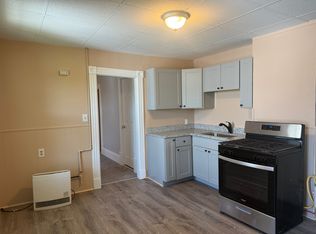 253 Main St APT 3R, Indian Orchard, MA 01151