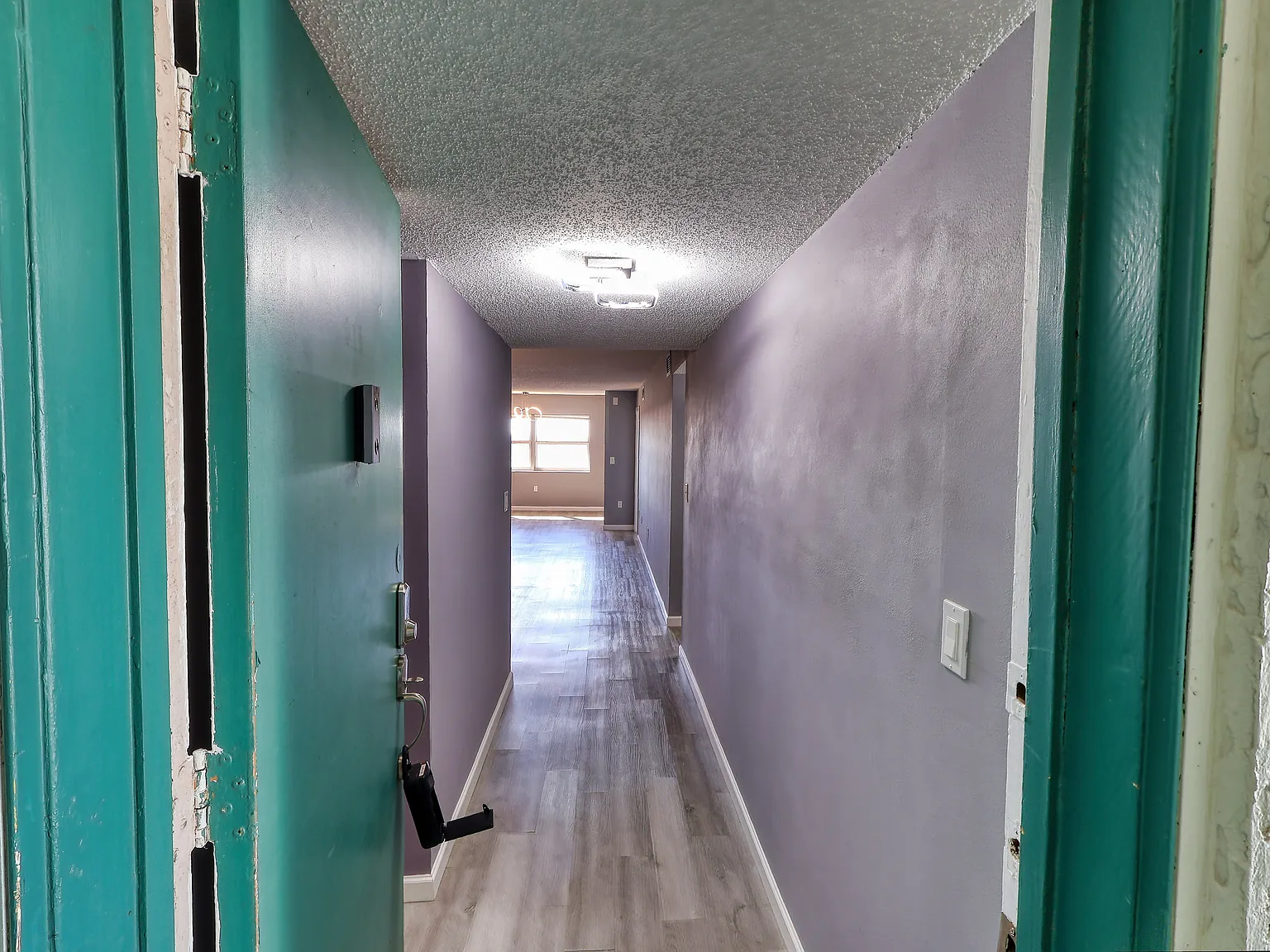 2 bed, 1000 sqft, $1,795 — Photo 4