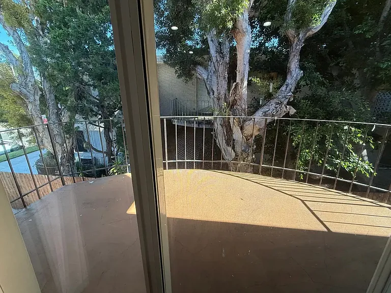 4415 Ventura Canyon Ave #202 — Photo 3