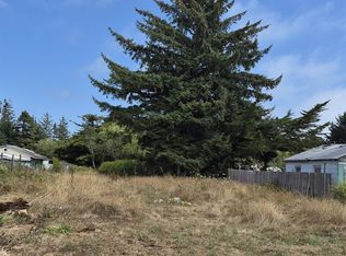 2131 Harmony Ln, Crescent City, CA 95531
