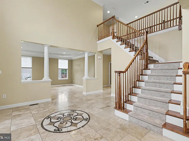 228 Leffler Cir — Photo 8