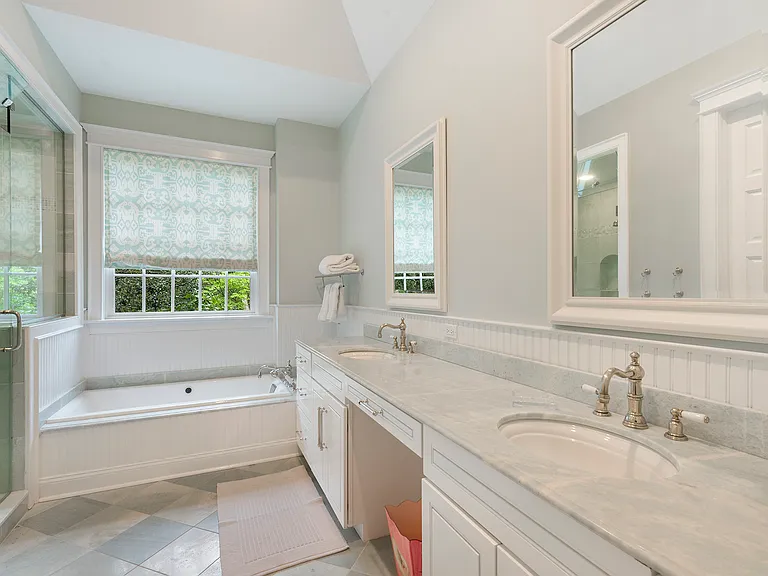 5 Anthony Ln — Photo 16
