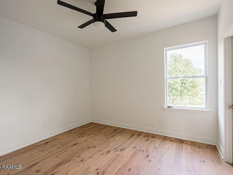 8552 Cat Rd #B — Photo 16