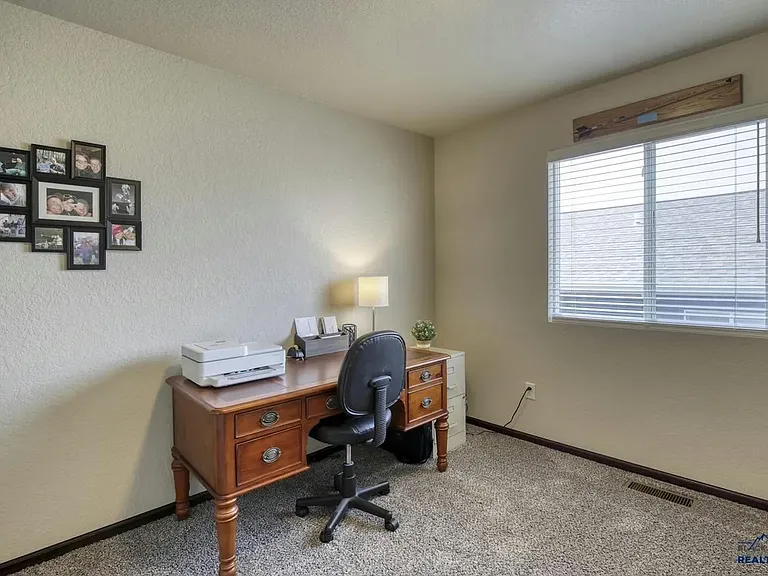 2915 Hutt Ct — Photo 15