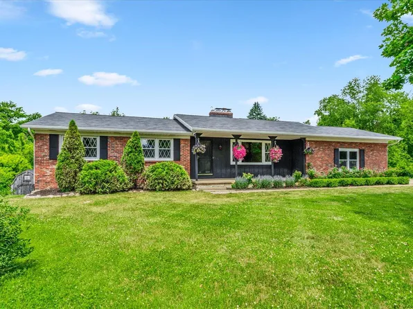 1915 Eleven Mile Rd NW, Sparta, MI 49345