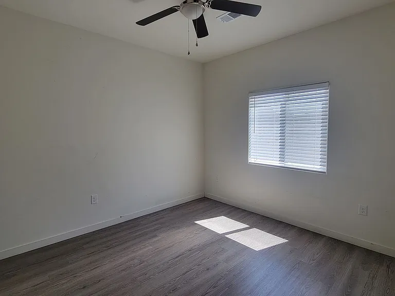 7003 Paige Elizabeth Ln — Photo 12