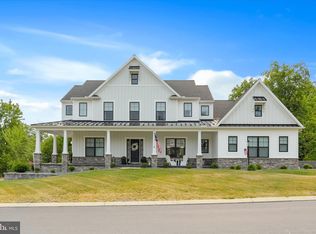 2742 Colonial Rd, Harrisburg, PA 17112