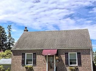 210 Watson Rd, Sharon Hill, PA 19079