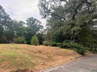 306 Henley Perry Dr, Marshall, TX 75670