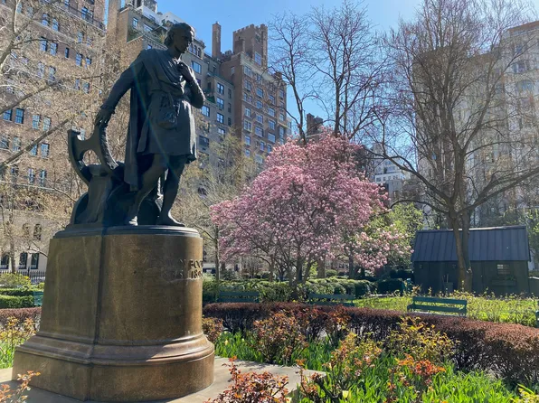 34 Gramercy Park East MAF image 15 of 15