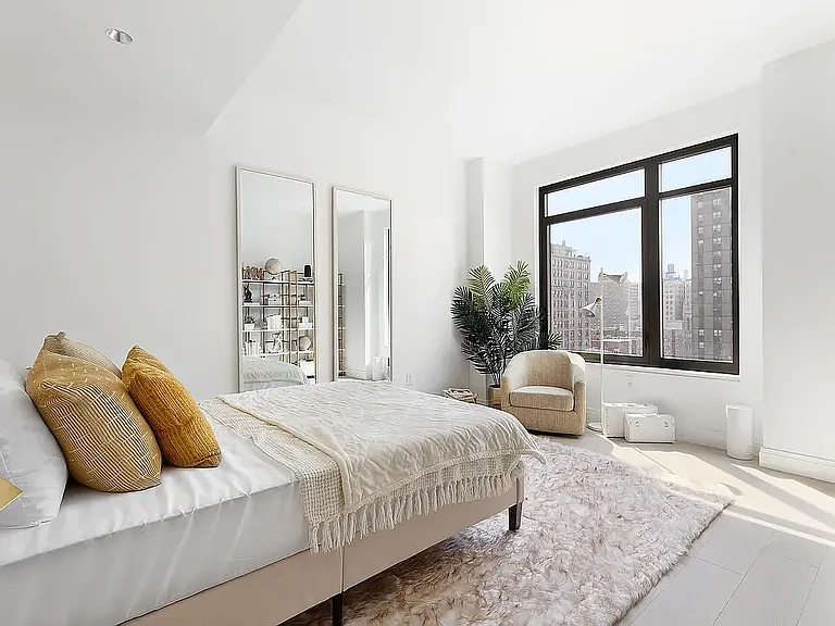 212 W 95th St #7A — Photo 5