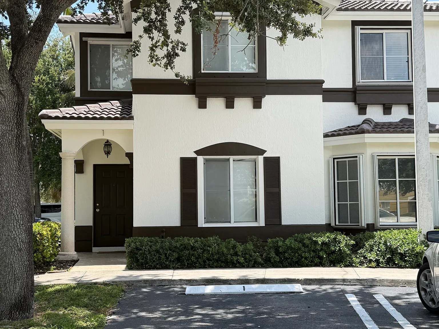8918 W Flagler St — Photo 1