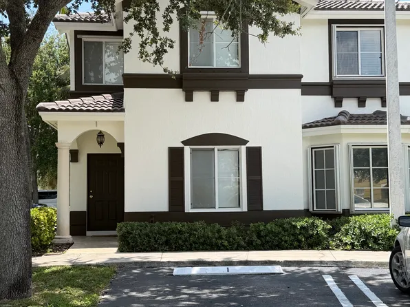 8918 W Flagler St, Miami, FL 33174