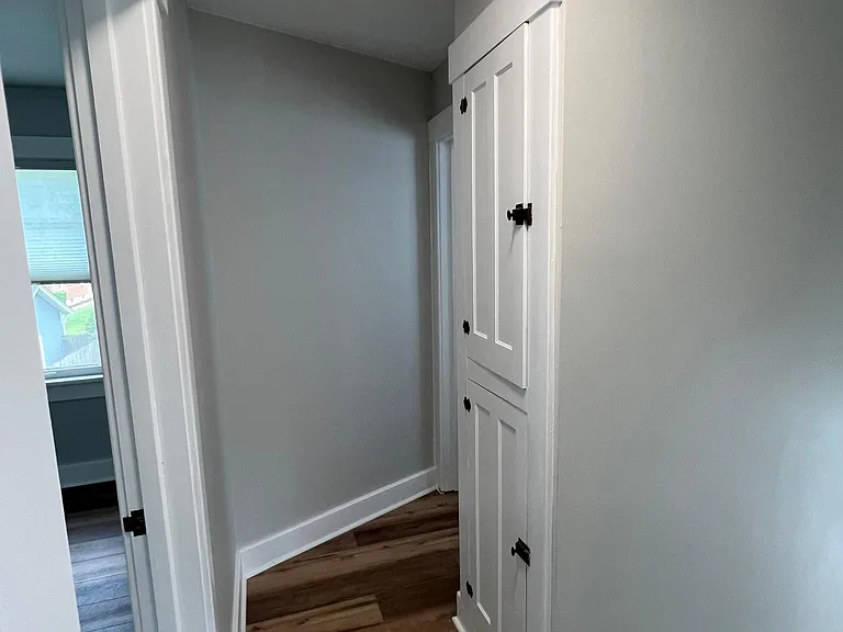 level 2 hall and linen closet