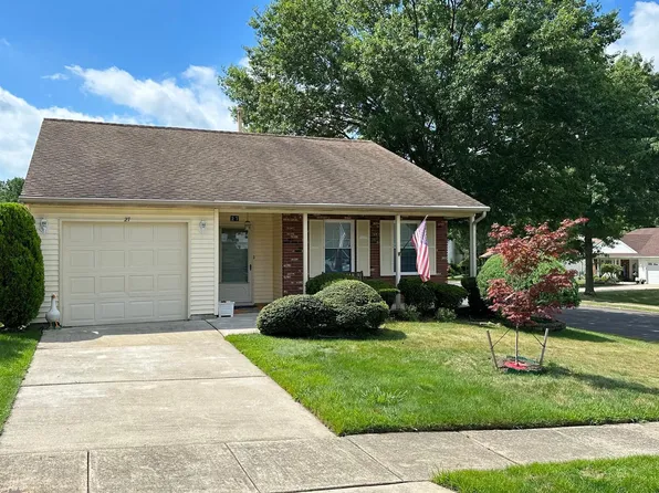 27 Lake View Ter, Columbus, NJ 08022