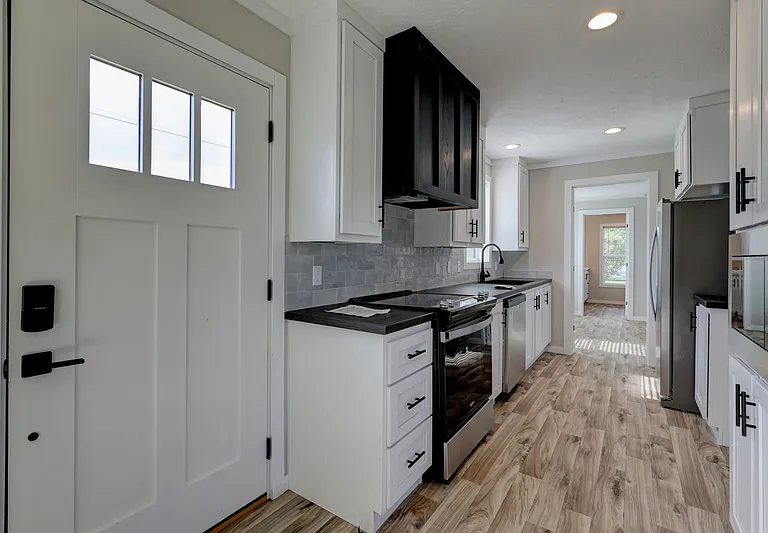295 Seay Rd #38 — Photo 34