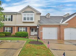 5214 Fox Ridge Dr, Cincinnati, OH 45248